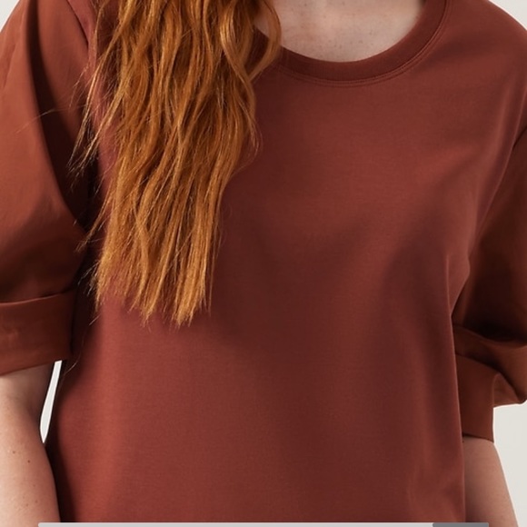 Athleta, color, mahogany, for work or play, small, petite top, short sleeve - Picture 4 of 7